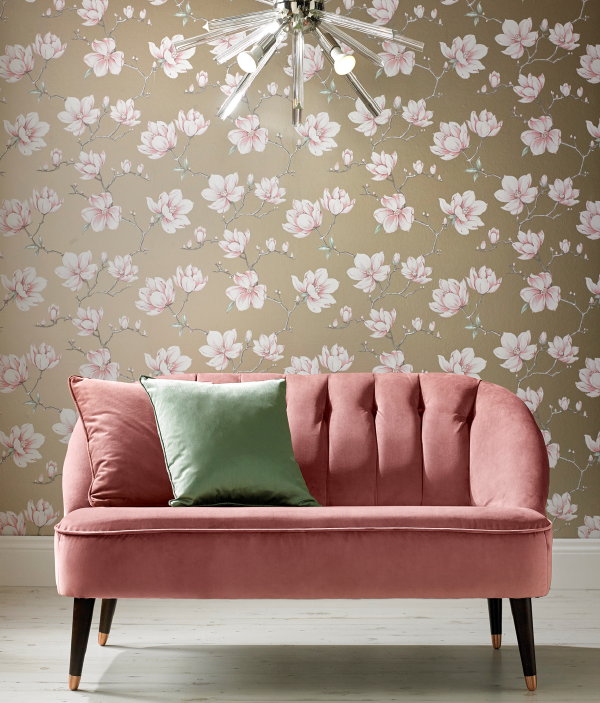 Graham & Brown Behang van het Jaar 2018: Pierre – Bloemen Behang in Pastel Kleuren – MEER Graham & Brown Inspiratie… (Foto Graham & Brown Wallpaper  op DroomHome.nl)