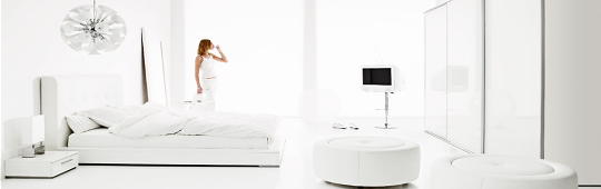 Modern Wit Slaapkamer Design, by BoConcept. Trendy Woonaccessoires LEES MEER...