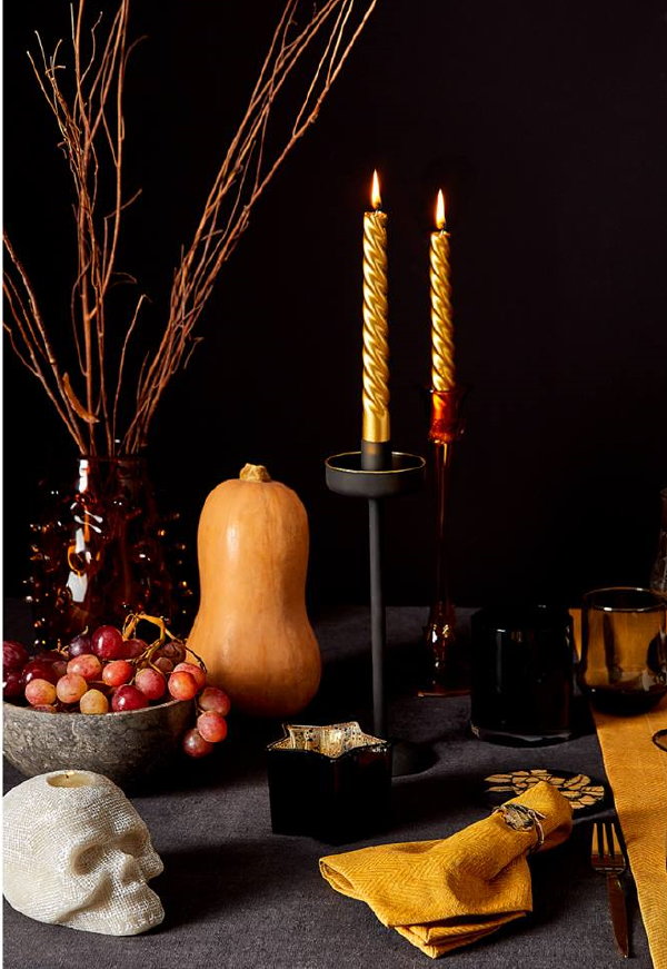 Zara Home Halloween Collectie 2017 – Halloween Diner met Zara Home Servies, Kaarsen en Kandelaars, Flespompoenen en Doodskop Waxinelichthouders . (Foto Zara Home op DroomHome.nl)