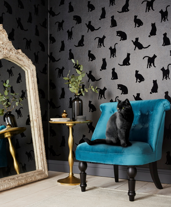 Graham & Brown behang Roccocat, design Laurence Llewelyn-Bowen (Foto Graham & Brown wallpaper  op DroomHome.nl)