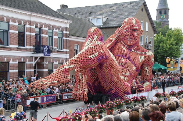 Corso Zundert 2024 – Grootste bloemencorso ter wereld – Body Works (Foto Erwin Martens, Corso Zundert  op DroomHome.nl)