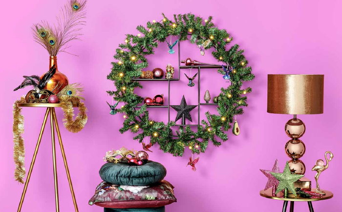 6 Kersttrends 2020: Carnival met over de top kerstballen, kerstverlichting, woonaccessoires en kerstversiering (Foto Bol.com  op DroomHome.nl)