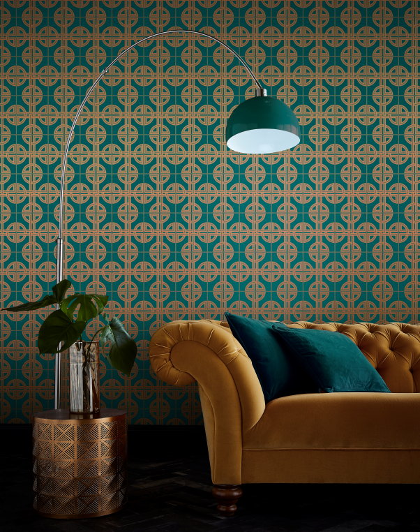 Oosters behang met geometrisch ontwerp: Asian Lattice Teal (Foto Graham & Brown  op DroomHome.nl)