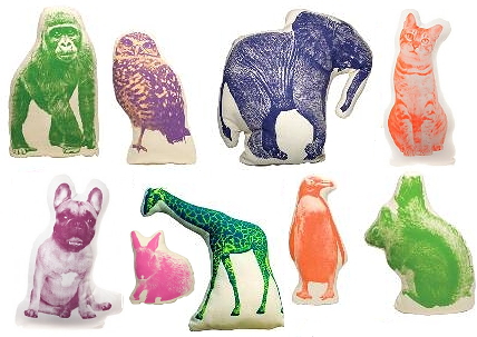 Dieren In Interieur Design - Dieren Kussens van Ross Menuez voor Areaware - LEES MEER... (Foto Fauna Pillows Kussens, Design Ross Menuez voor Aeraware  op DroomHome.nl)