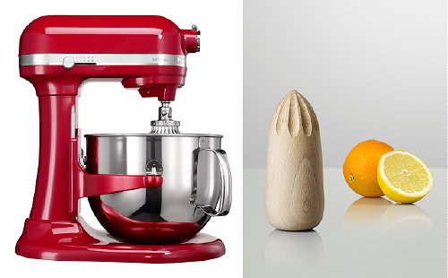 Koken & Keuken Trends: What's Cooking in the Kitchen - Hippe Keukenhulpjes! - Rode KitchenAid Keukenmachine & Muuto Turn Around Juicer - LEES MEER ... (Foto KitchenAid & Muuto, Perscentrum Wonen  op DroomHome.nl)