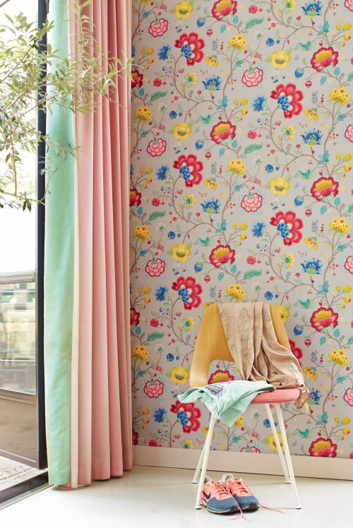 Nieuwste Pip Studio Behang - Pip Studio Behangboek 3 is Uit! Kleurrijk Bloemen Behang: Floral Fantasy MEER Behang… (Foto Pip Studio Wallpaper Collection  op DroomHome.nl)