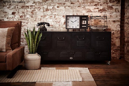 Kantoor aan Huis Winter Woontrend Riverdale Vagabond Vibes: Thuiswerken met Riverdale! – Stoere Riverdale Archiefkast , Bureau Accessoires en lampen voor de Ideale Thuiswerkplek.  (Foto Riverdale  op DroomHome.nl) 