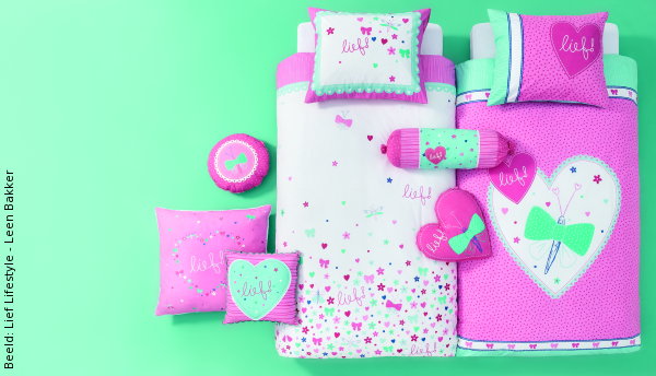 Nieuwe Lief! Lifestyle Kinderkamer Collectie bij Leen Bakker – Leuk Lief! Lifestyle Beddengoed: voor de Jongenskamer: Dekbedovertrekken en Kussens in Thema ‘De Garage’ en voor de Meisjeskamer Vlinders en Hartjes Dekbedovertreksets. – MEER Kinderkamer Trends… (Foto Lief! Lifestyle, Leen Bakker  op DroomHome.nl)