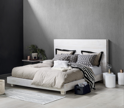 Slaapkamer Trends 2015: H&M Home Slaapkamer Trend Contemporary Fusion - Beddengoed & Slaapkamer Accessoires in Grijs, Ecru, Zwart & Opvallende Kleuren voor de Accessoires. (Foto H&M Home  op DroomHome.nl)